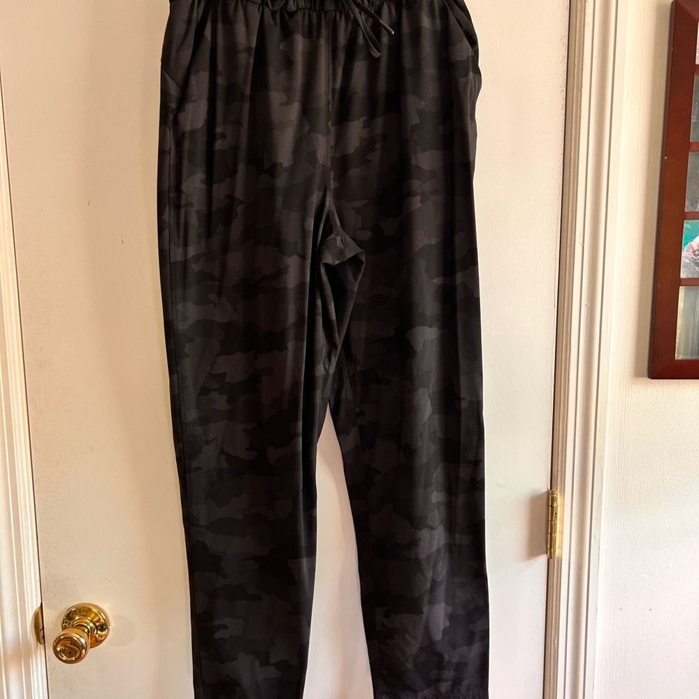 Lululemon Athletica Black Sweatpants Relaxed Fit